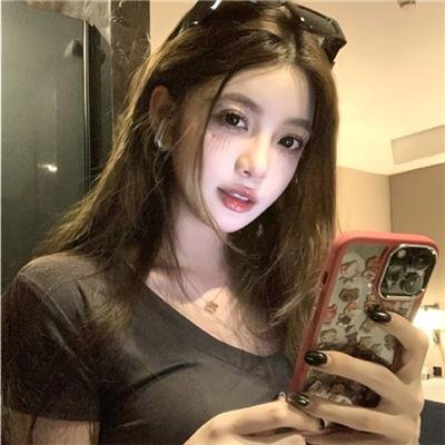 像两滴水